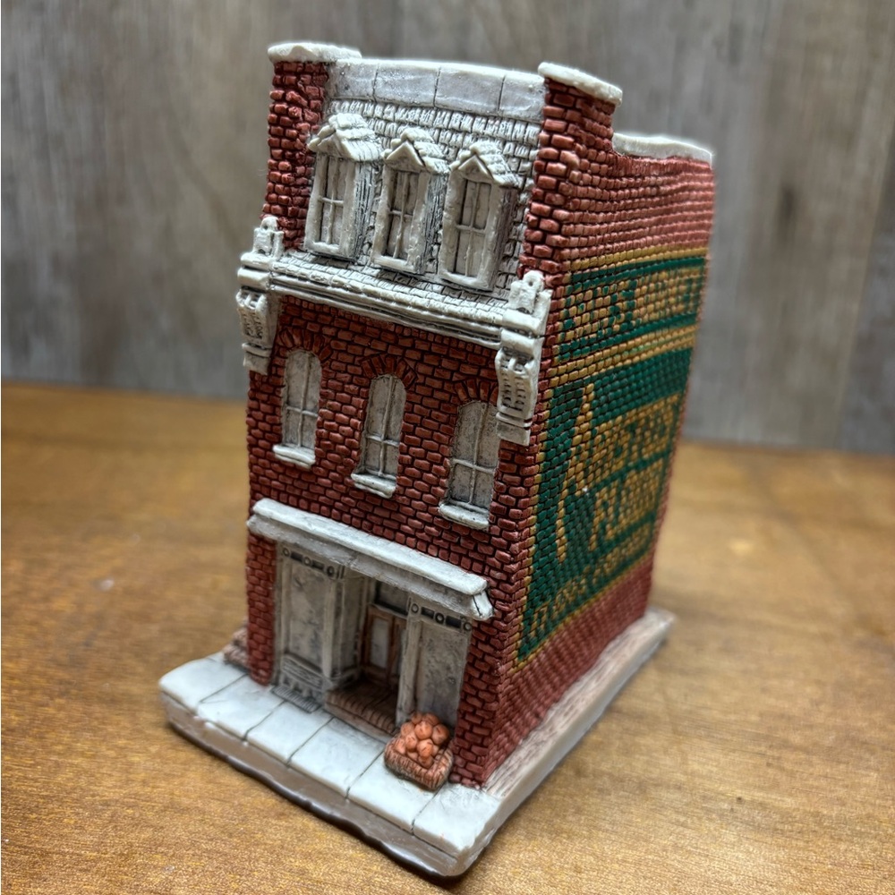 Vintage Sam's Market Aristos Flour Miniature 3 Story Store Brick Building READ